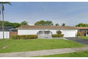 1190 Nw 92nd Ave, Pembroke Pines