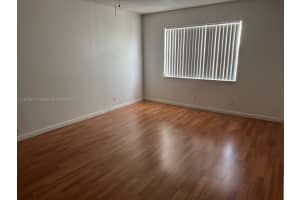 17901 Nw 68th Ave R209, Hialeah