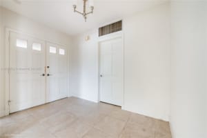 1265 S Alhambra Cir Coral Gables, FL 33146 - MLS#A11879722