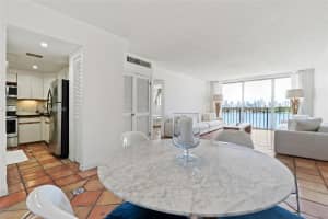 800 West Ave 831, Miami Beach
