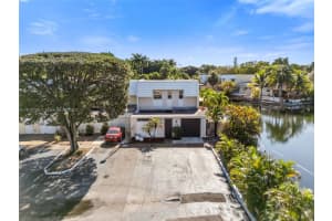 7380 Big Cypress Dr, Miami Lakes