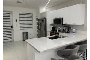 6453 Nw 102nd Path 101 Doral, FL 33178 - MLS#A11879800