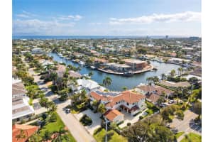 2300 Ne 34th Ct Lighthouse Point, FL 33064 - MLS#A11879812