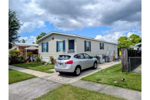 21651 Nw 3rd St, Pembroke Pines