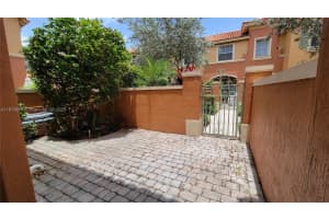 5010 S Harbor Isles Dr 2408 Dania Beach, FL 33312 - MLS#A11879876