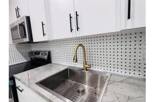 220 Nw 27th Ave 1-4 Pompano Beach, FL 33069 - MLS#A11879879