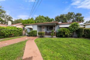 3265 Nw 50th St, Miami