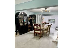 4713 Holly Dr Tamarac, FL 33319 - MLS#A11879954