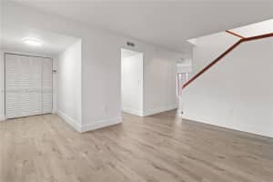 570 Nw 109th Ave 1205 Miami, FL 33172 - MLS#A11879968