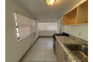633 Nw 15th Ave 2 Fort Lauderdale, FL 33311 - MLS#A11880019