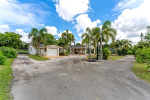 18475 Sw 206th St Miami, FL 33187 - MLS#A11880046