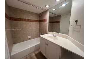 8156 Nw 15th Mnr 8156 Plantation, FL 33322 - MLS#A11880054