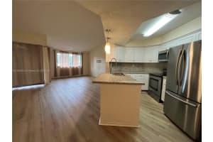 8156 Nw 15th Mnr 8156 Plantation, FL 33322 - MLS#A11880054