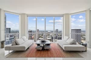 244 Biscayne Blvd 4608, Miami