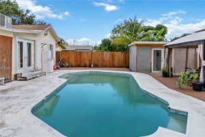 5740 Lincoln St, Hollywood