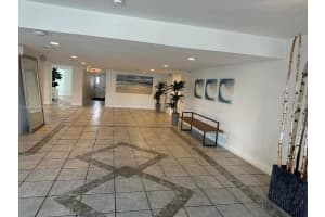 2821 Ne 163rd St 2r North Miami Beach, FL 33160 - MLS#A11880154