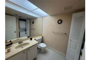 1001 Sw 128th Ter 304b Pembroke Pines, FL 33027 - MLS#A11880167