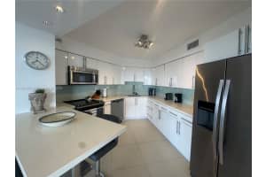 5151 Collins Ave 923 Miami Beach, FL 33140 - MLS#A11880200