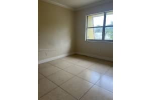 8007 W 6th Ave E Hialeah, FL 33014 - MLS#A11880210