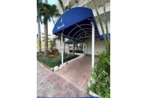 1300 Lincoln Rd C403 Miami Beach, FL 33139 - MLS#A11880237