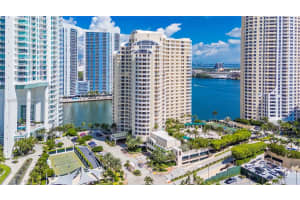 888 Brickell Key Dr 1807, Miami