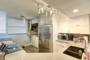 115 Lake Emerald Dr 306 Oakland Park, FL 33309 - MLS#A11880266