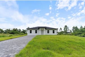 710 Peacock Ave Lehigh Acres, FL 33974 - MLS#A11880270