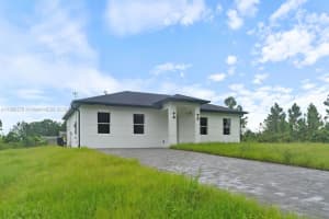 710 Peacock Ave Lehigh Acres, FL 33974 - MLS#A11880270
