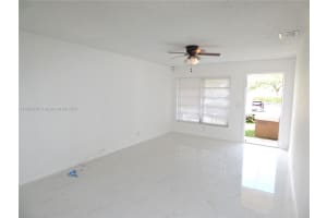 3560 Nw 8th St Lauderhill, FL 33311 - MLS#A11880276