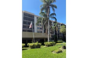 900 Ne 195th St 702 Miami, FL 33179 - MLS#A11880280
