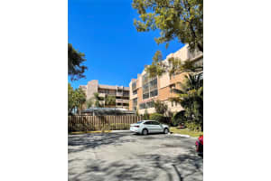 6800 Cypress Rd 408, Plantation