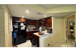 8290 Lake Dr 119 Doral, FL 33166 - MLS#A11880314