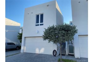 10458 Nw 67th St Studio Doral, FL 33178 - MLS#A11880378