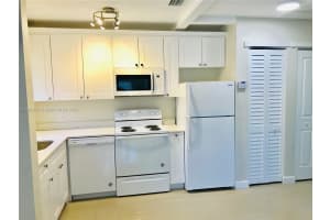 MLS# A11880422, Hollywood, Florida 33020