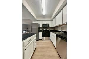 622 Sw 1st St 622 Boynton Beach, FL 33435 - MLS#A11880429