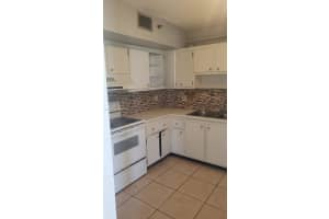 919 Hillcrest Dr 301 Hollywood, FL 33021 - MLS#A11880470