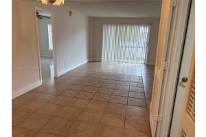 4164 Inverrary Dr 112 Lauderhill, FL 33319 - MLS#A11880477