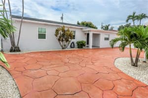 7280 Sw 13th St Miami, FL 33144 - MLS#A11880483
