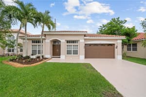 1154 Nw 183rd Ter, Pembroke Pines