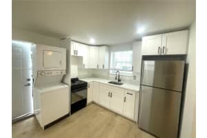817 Tyler St 9 Hollywood, FL 33019 - MLS#A11880530