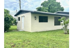 1420 Nw 174th St Miami Gardens, FL 33169 - MLS#A11880543