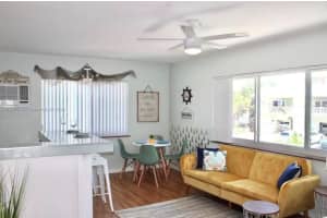 316 Walnut St 2 Hollywood, FL 33019 - MLS#A11880545