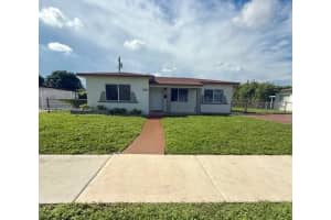 5730 Nw 112th Ter, Hialeah