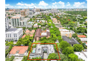 235 Antilla Ave 7 Coral Gables, FL 33134 - MLS#A11880577