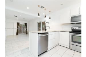 3621 Ne 11th Ave 3641 Oakland Park, FL 33334 - MLS#A11880589