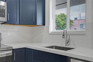 136 Nw 6th Ave 2 Hallandale Beach, FL 33009 - MLS#A11880592