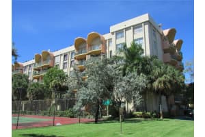 9360 Fontainebleau Blvd, Miami, FL 33172, Sold 10/28/25