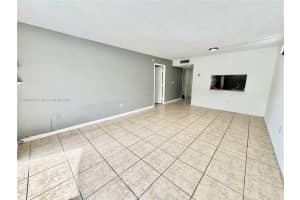 9360 Fontainebleau Blvd, Miami, FL 33172, Sold 10/28/25