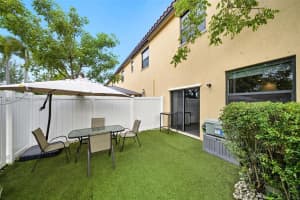 3392 W 92nd Pl 3392 Hialeah, FL 33018 - MLS#A11880659