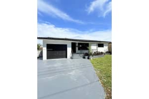 9305 Nw 14th Ave, Miami